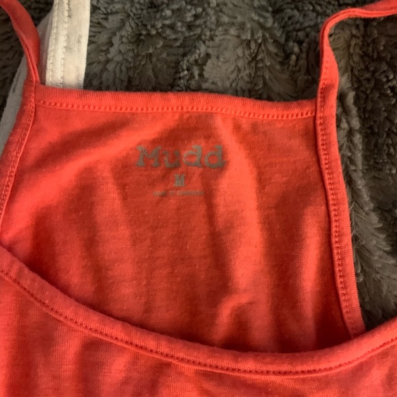 Tank top bundle - Picture 2 of 4